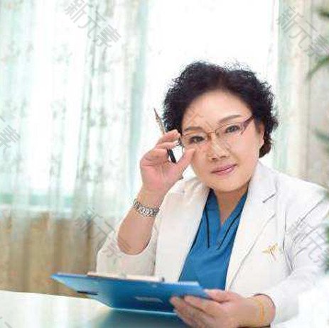 蔡文静