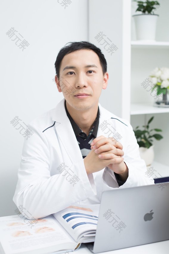 南京懿佳医疗美容门诊部有限公司朱喆辰