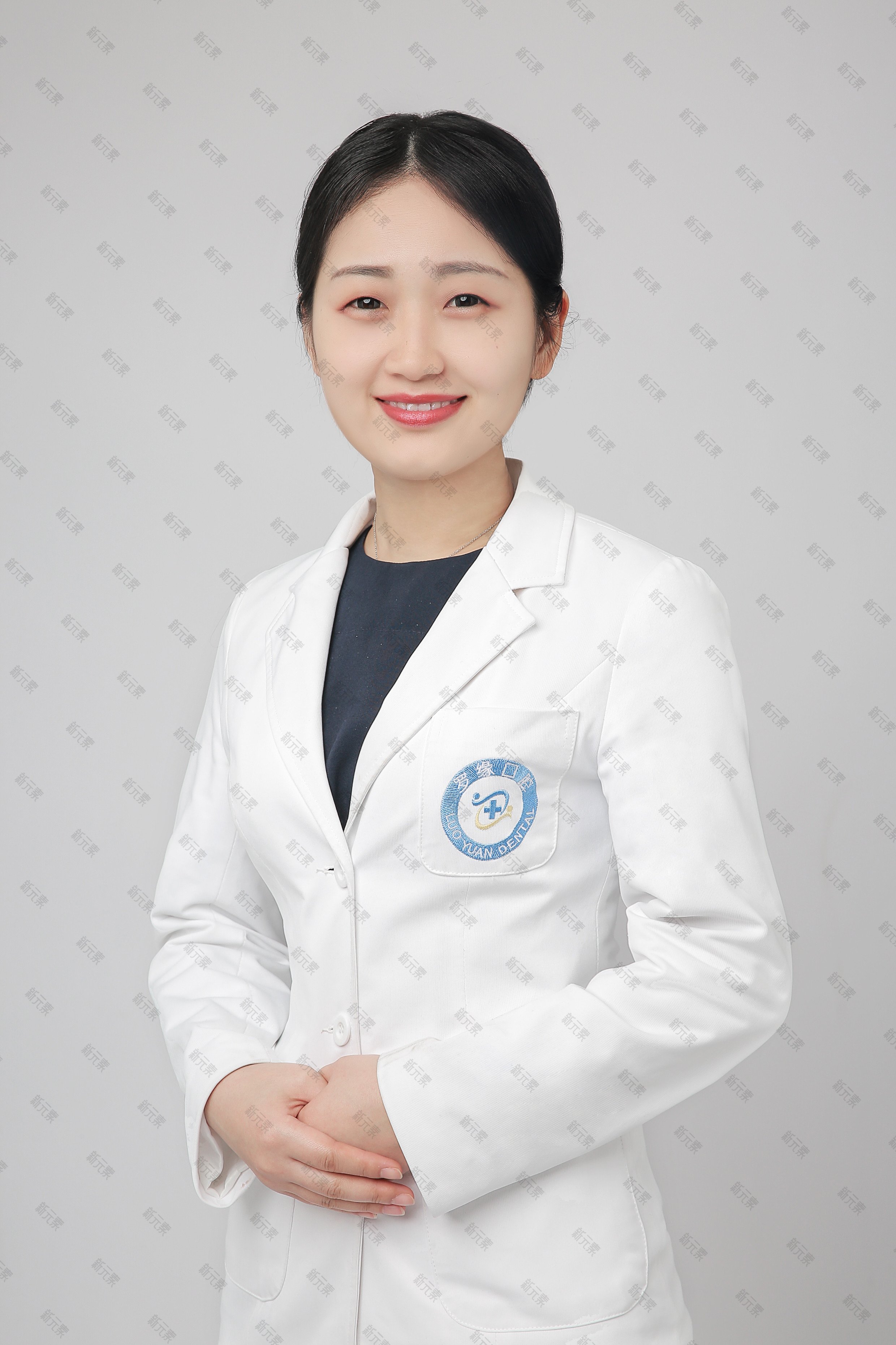 上海罗缘口腔门诊部姜虹宇