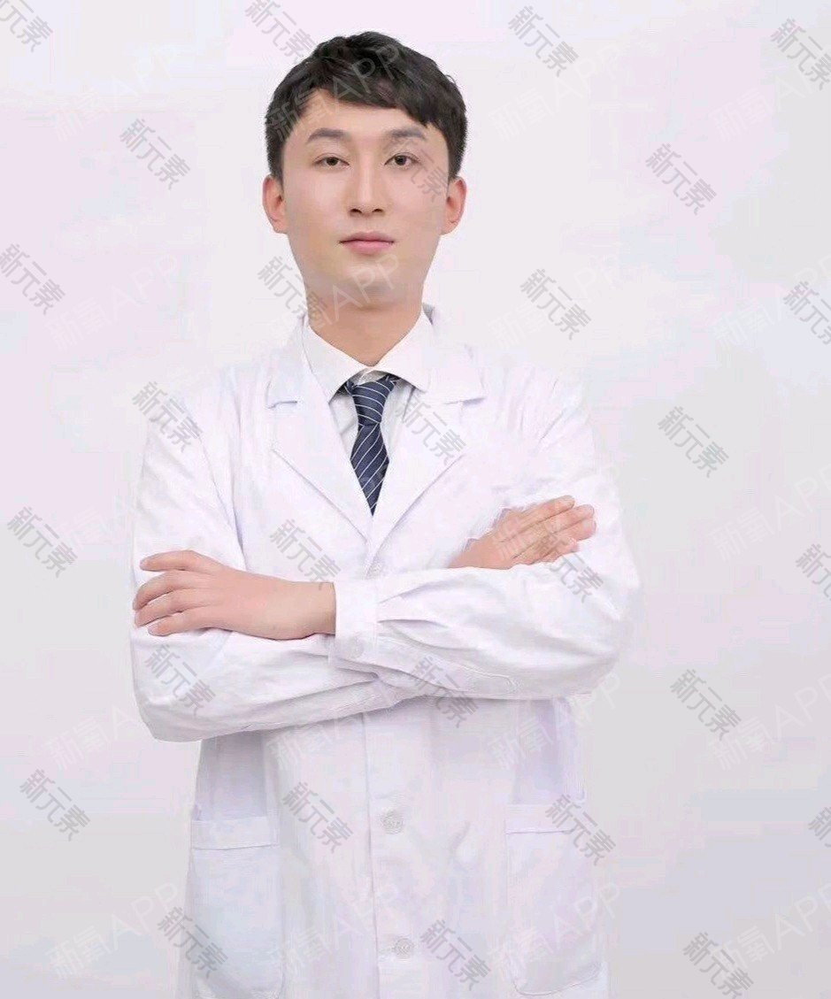 六月微笑口腔孔恒飞