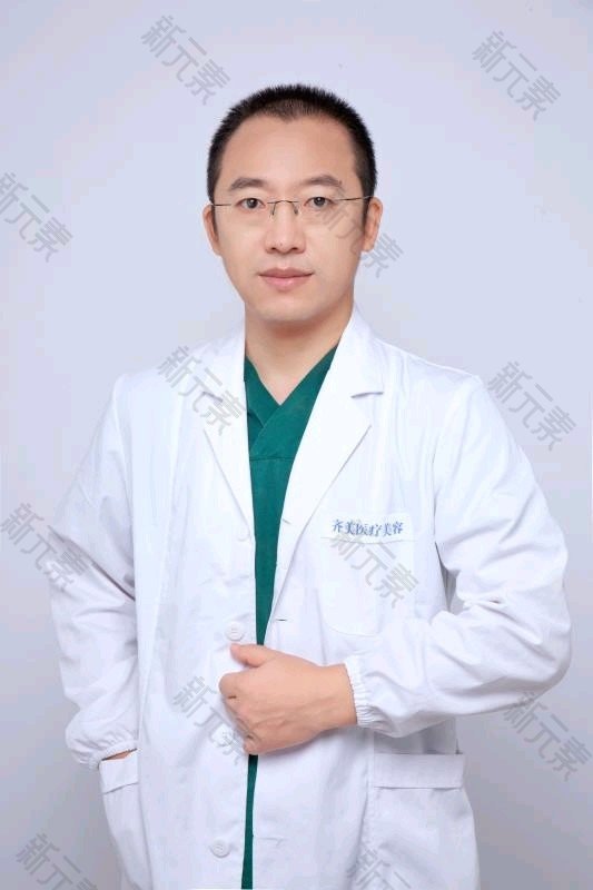 深圳齐美医疗美容·专注眼鼻整形吴小兵