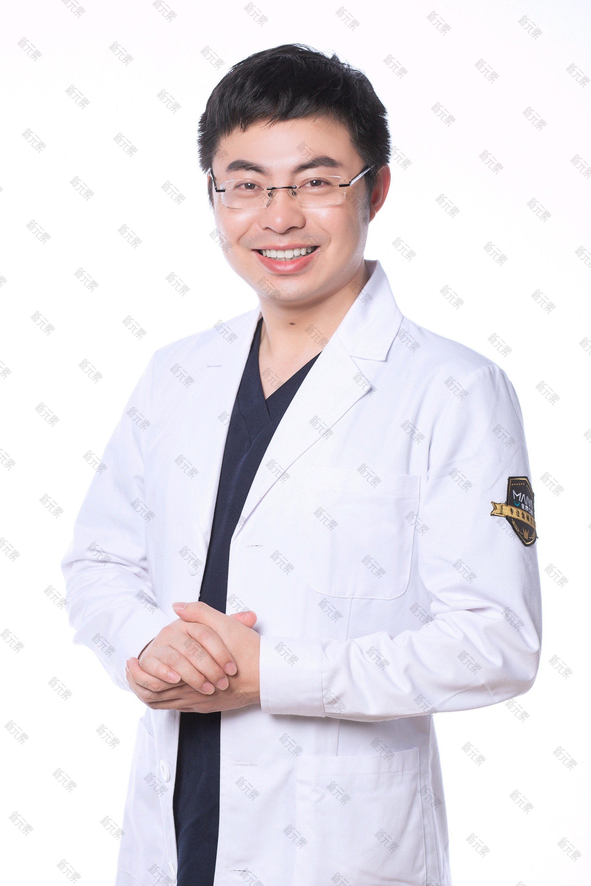 深圳笑美口腔吴伯海